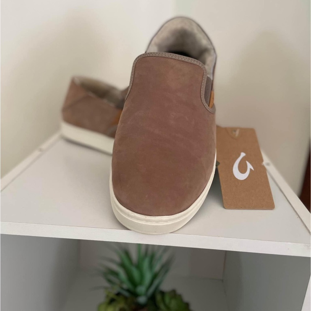 NWT Olukai Pehuea Hui women’s size 9